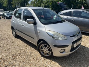 2009 HYUNDAI I10 COMFORT YEAR REG 2009 FUEL TYPE PETROL COLOUR SILVER MILEAGE 96000 GEARBOX... photo